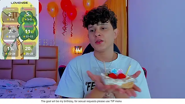 Snapshot of Nathan_Bluee chatting on 03.19.25 Nathan Bluee online show from 03.19.25