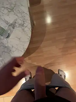 Snapshot of Bick_dick1997 chatting on 02.09.25 Bick dick1997 online show from 02.09.25