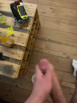 Snapshot of Bick_dick1997 chatting on 03.02.25 Bick dick1997 online show from 03.02.25