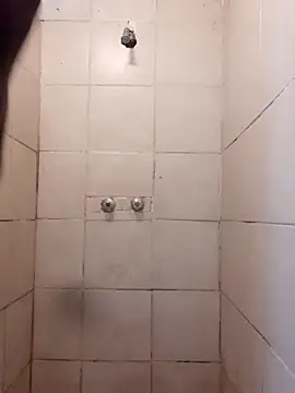 Snapshot of Scollyman chatting on 12.04.25 Scollyman online show from 12.04.25