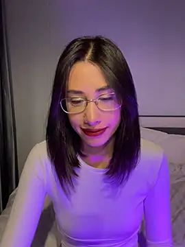 Snapshot of Sophiehii chatting on 12.28.24 Sophiehii online show from 12.28.24