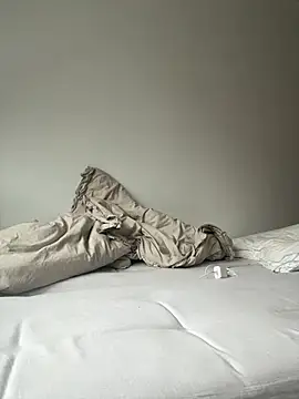 Snapshot of Sara_darling chatting on 03.12.25 Sara darling online show from 03.12.25