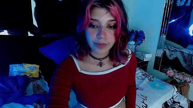 Snapshot of UnderBaby_ chatting on 02.24.25 UnderBaby online show from 02.24.25