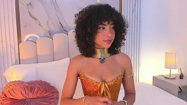 Snapshot of OSHUN_ chatting on 10.02.25 OSHUN online show from 10.02.25