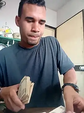 Snapshot of adriel_perez chatting on 10.16.25 adriel perez online show from 10.16.25