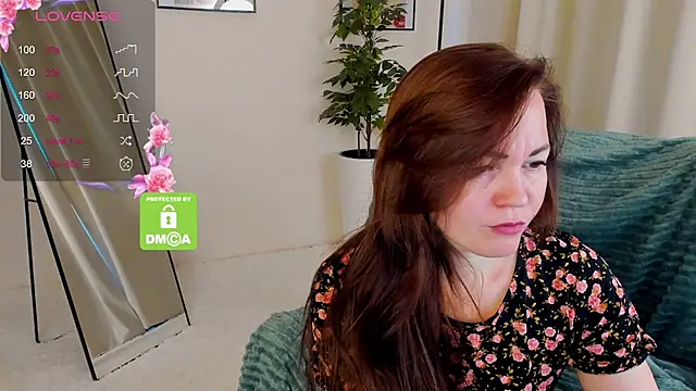 VanessaSmuth online show from 10.13.25