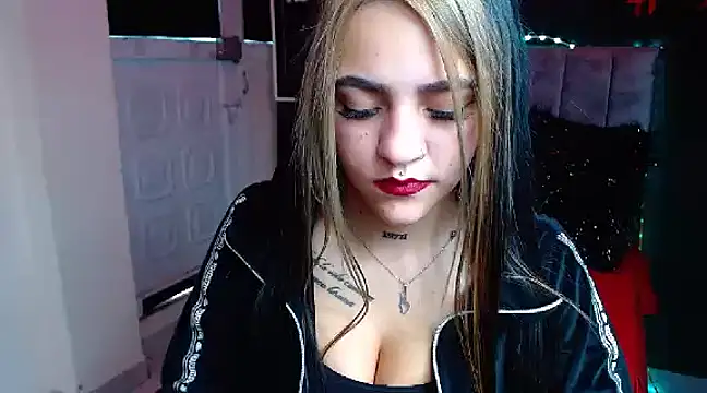 Violettasquirt online show from 01.07.25