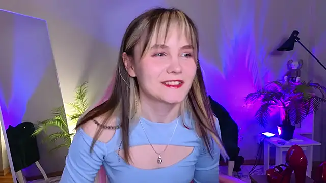 CiriRianonn online show from 10.15.25