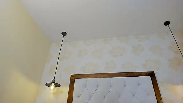 Snapshot of EVAGRECO chatting on 02.06.25 EVAGRECO online show from 02.06.25