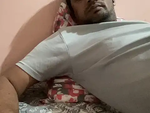 Snapshot of NiceBoy9099 chatting on 11.06.25 NiceBoy9099 online show from 11.06.25