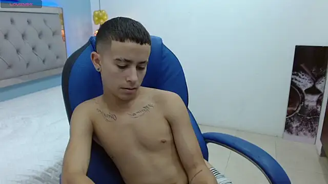 Xavii18 online show from 03.01.25