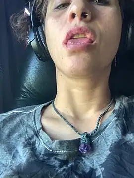 Snapshot of kidagasha chatting on 12.04.24 kidagasha online show from 12.04.24