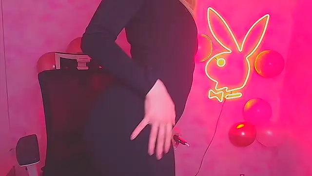 Milka kiss  online show from 02.13.25