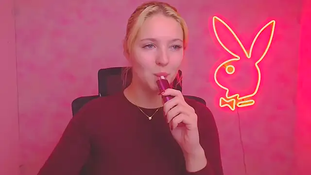 Milka kiss  online show from 10.18.25