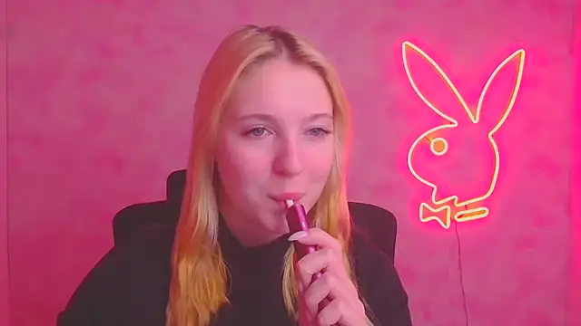 Milka kiss  online show from 11.12.25