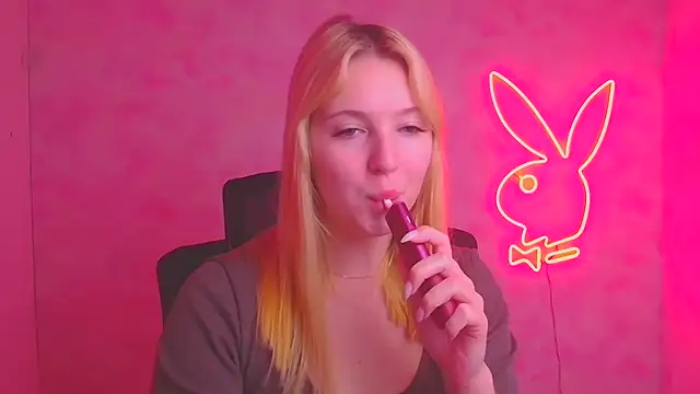 Milka kiss  online show from 11.17.25