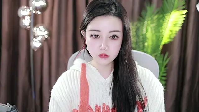 Qiaoqiao  online show from 01.19.25