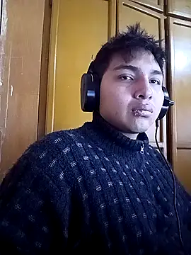 Snapshot of LoganFinds chatting on 09.26.25 LoganFinds online show from 09.26.25