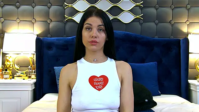 LeyaCass online show from 02.20.25