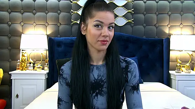 LeyaCass online show from 03.15.25