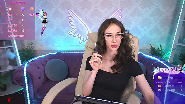 Snapshot of Evelyn_Rush chatting on 02.02.25 Evelyn Rush online show from 02.02.25