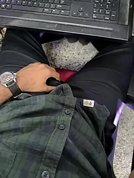 Snapshot of hardfukr0088 chatting on 12.24.24 hardfukr0088 online show from 12.24.24