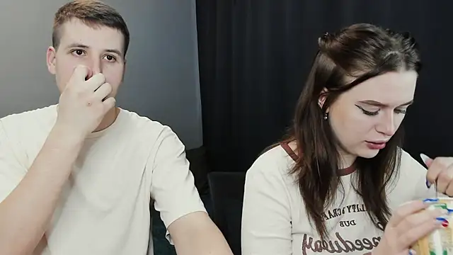 Snapshot of Pinku_kitsune chatting on 02.11.25 Pinku kitsune online show from 02.11.25