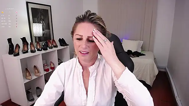 Victoria collins 1 online show from 12.31.24