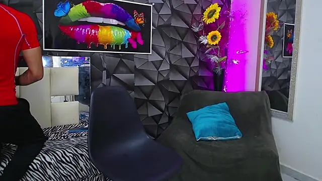 Snapshot of Demitryo chatting on 12.27.24 Demitryo online show from 12.27.24