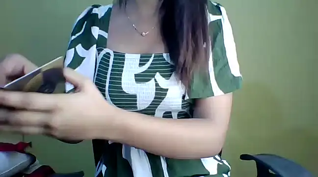 Snapshot of Nicole-wallace chatting on 12.05.24 Nicole-wallace online show from 12.05.24