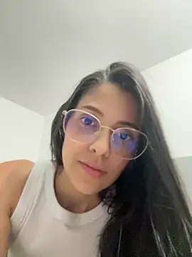 Snapshot of Antonellaa_Gomez chatting on 01.21.25 Antonellaa Gomez online show from 01.21.25