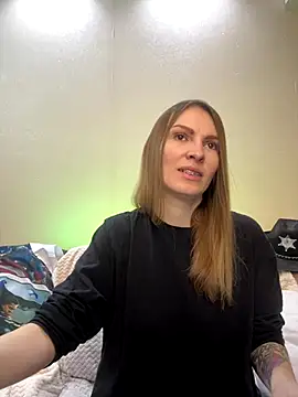Snapshot of RachelBelI chatting on 12.01.24 RachelBelI online show from 12.01.24