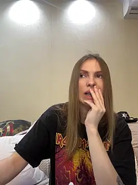 Snapshot of RachelBelI chatting on 12.08.24 RachelBelI online show from 12.08.24