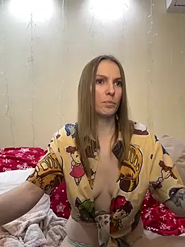 Snapshot of RachelBelI chatting on 01.15.25 RachelBelI online show from 01.15.25