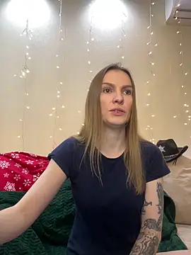 Snapshot of RachelBelI chatting on 01.19.25 RachelBelI online show from 01.19.25