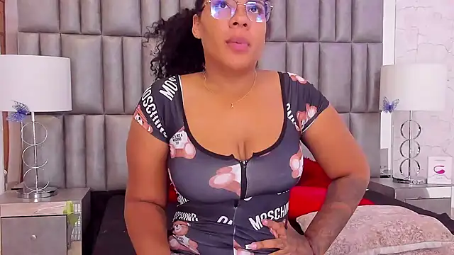 Snapshot of MelannyTylor chatting on 12.05.24 MelannyTylor online show from 12.05.24