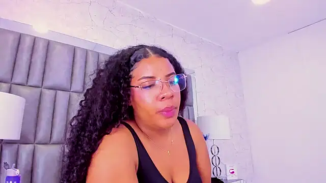 Snapshot of MelannyTylor chatting on 12.06.24 MelannyTylor online show from 12.06.24