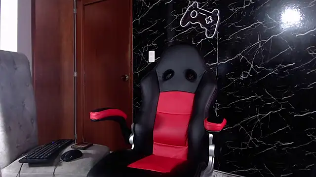 Snapshot of maty_hardx chatting on 03.19.25 maty hardx online show from 03.19.25