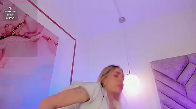 Lucy Vega online show from 12.31.24