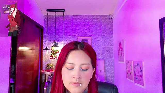 Snapshot of meghan_nill chatting on 09.12.25 meghan nill online show from 09.12.25