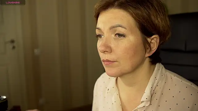 Snapshot of Katherine_Fox chatting on 12.25.24 Katherine Fox online show from 12.25.24