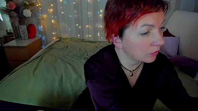 Snapshot of Katherine_Fox chatting on 03.14.25 Katherine Fox online show from 03.14.25