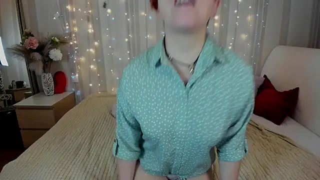 Snapshot of Katherine_Fox chatting on 03.15.25 Katherine Fox online show from 03.15.25