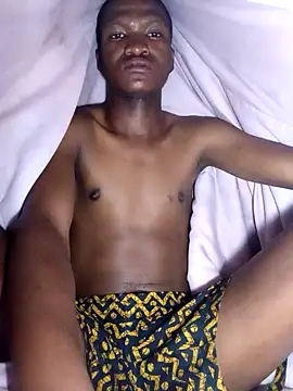 Snapshot of WrongedParvo chatting on 10.24.25 WrongedParvo online show from 10.24.25