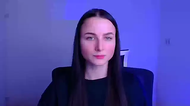 Eva Janee online show from 02.12.25