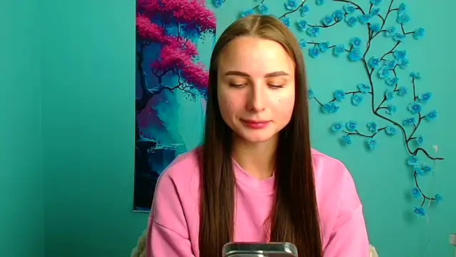 Eva Janee online show from 11.10.25