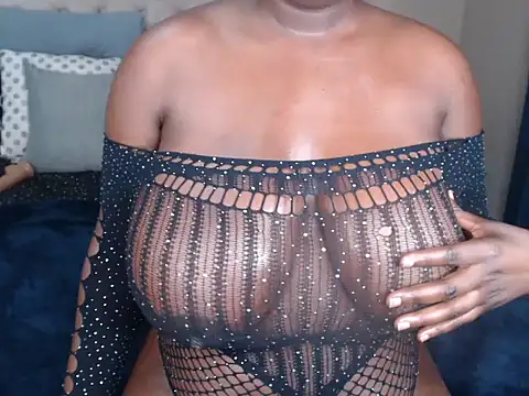 Snapshot of BlackJaguar30 chatting on 03.17.25 BlackJaguar30 online show from 03.17.25