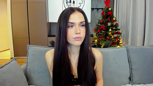 Snapshot of sexyangeloux chatting on 12.24.24 sexyangeloux online show from 12.24.24