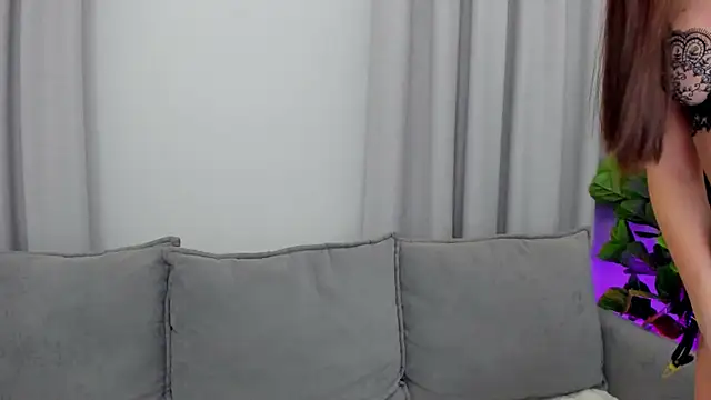 Snapshot of sexyangeloux chatting on 03.09.25 sexyangeloux online show from 03.09.25