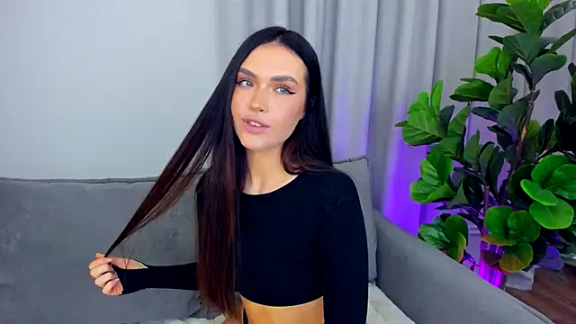 Snapshot of sexyangeloux chatting on 09.19.25 sexyangeloux online show from 09.19.25